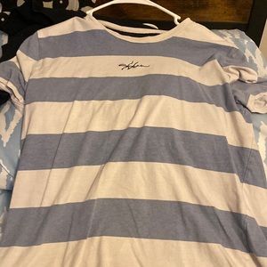 Hollister tshirt